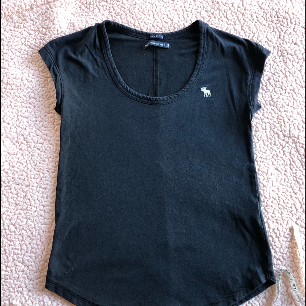 Women’s black Abercrombie & Fitch xs shirt